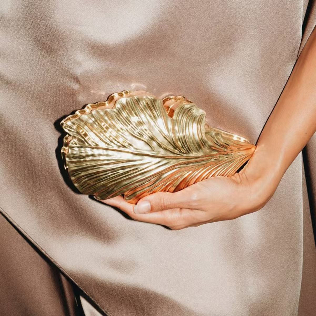 Lüks Altın Rengi Akrilik Yapra - Women'S Young Bags incelemesi ve fiyatı